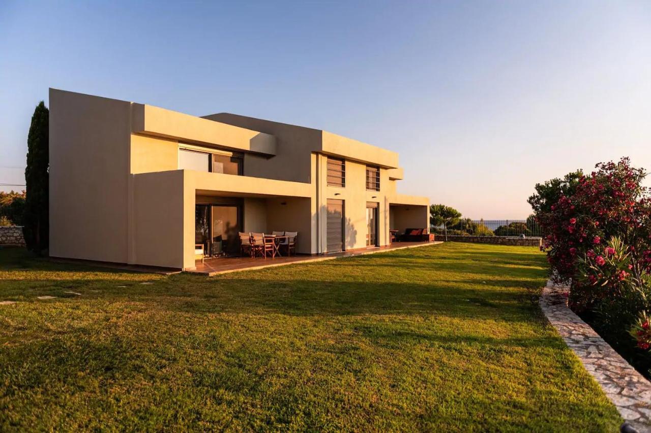 Villa Idyle - Beachfront Residence Tragána 外观 照片